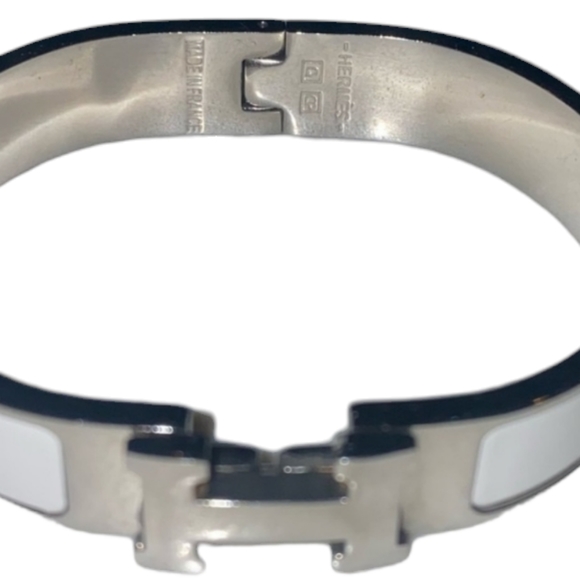 ❌️SOLD❌️💕HP💕Hermes White and Silver Clic H Bracelet💕PM - Picture 6 of 7